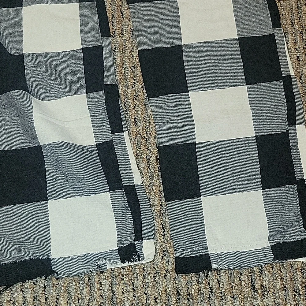 BUNDLE Plaid Pajama Bottoms - Black, White, Red - Picture 8 of 8